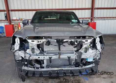 2025 Toyota Tacoma Double Cab from USA, damaged, VIN 3TMLB5JN7SM100983